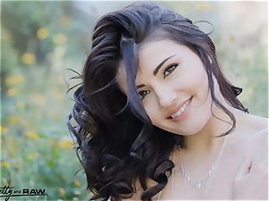 Pretty and raw - Adria Rae first-ever IR dp