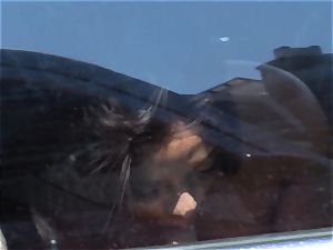 Morgan Lee fellating a huge prick in her car